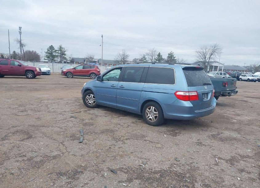 Photo 3 of 2007 Honda Odyssey EX-L (VIN 5FNRL38677B119636)
