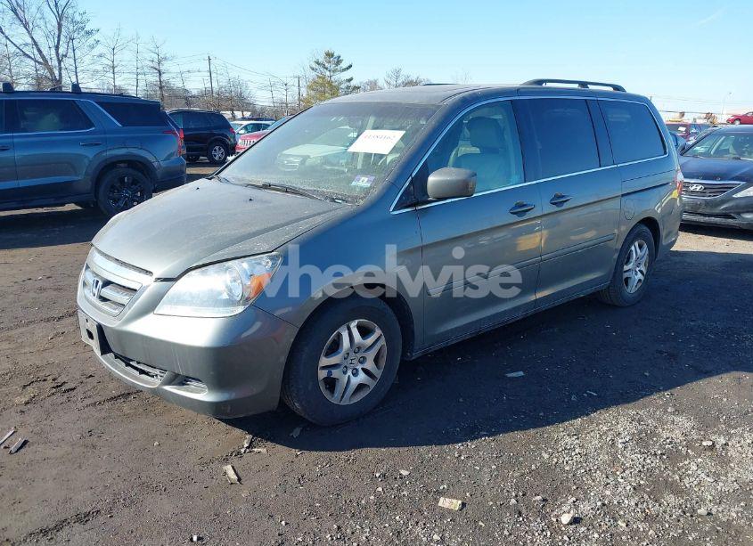 Photo 2 of 2007 Honda Odyssey EX-L (VIN 5FNRL38677B448370)