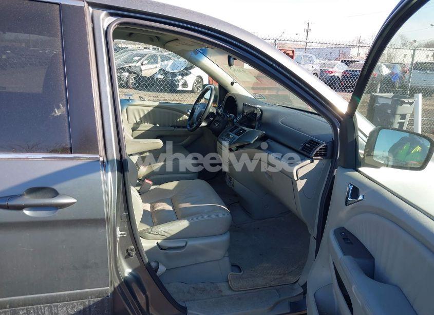 Photo 5 of 2007 Honda Odyssey EX-L (VIN 5FNRL38677B448370)