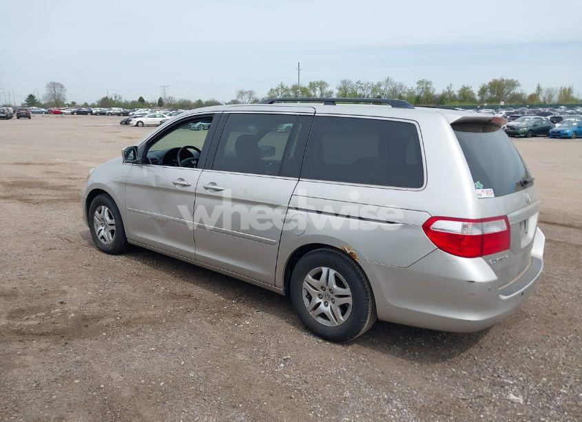 Photo 3 of 2007 Honda Odyssey EX-L (VIN 5FNRL38677B451060)