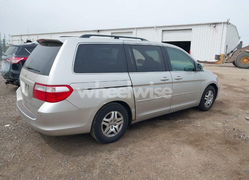 Photo 4 of 2007 Honda Odyssey EX-L (VIN 5FNRL38677B451060)