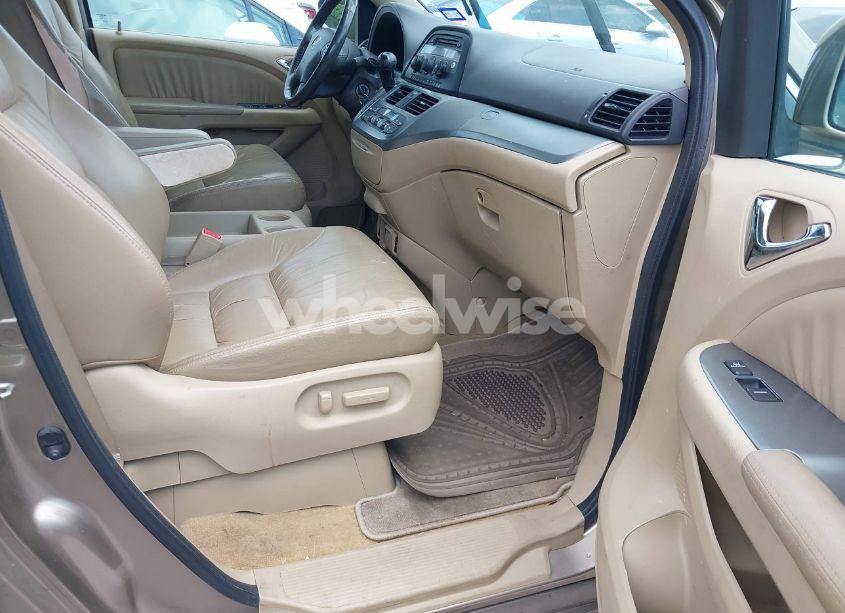 Photo 5 of 2008 Honda Odyssey EX-L (VIN 5FNRL38678B415435)