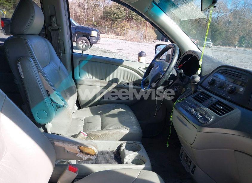 Photo 5 of 2006 Honda Odyssey EX-L (VIN 5FNRL38686B090811)