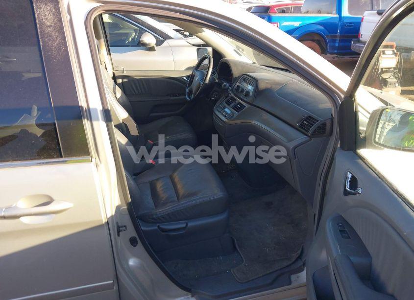 Photo 5 of 2006 Honda Odyssey EX-L (VIN 5FNRL38686B426568)