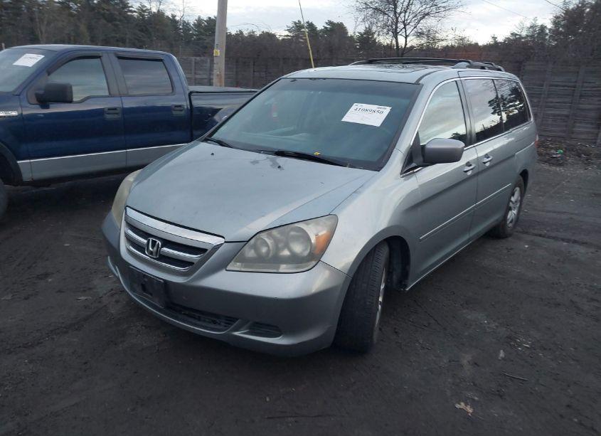 Photo 2 of 2007 Honda Odyssey EX-L (VIN 5FNRL38687B077283)