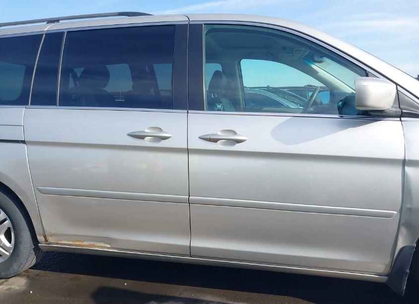 Photo 13 of 2007 Honda Odyssey EX-L (VIN 5FNRL38687B459569)