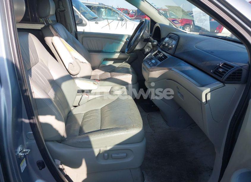 Photo 5 of 2008 Honda Odyssey EX-L (VIN 5FNRL38688B084834)