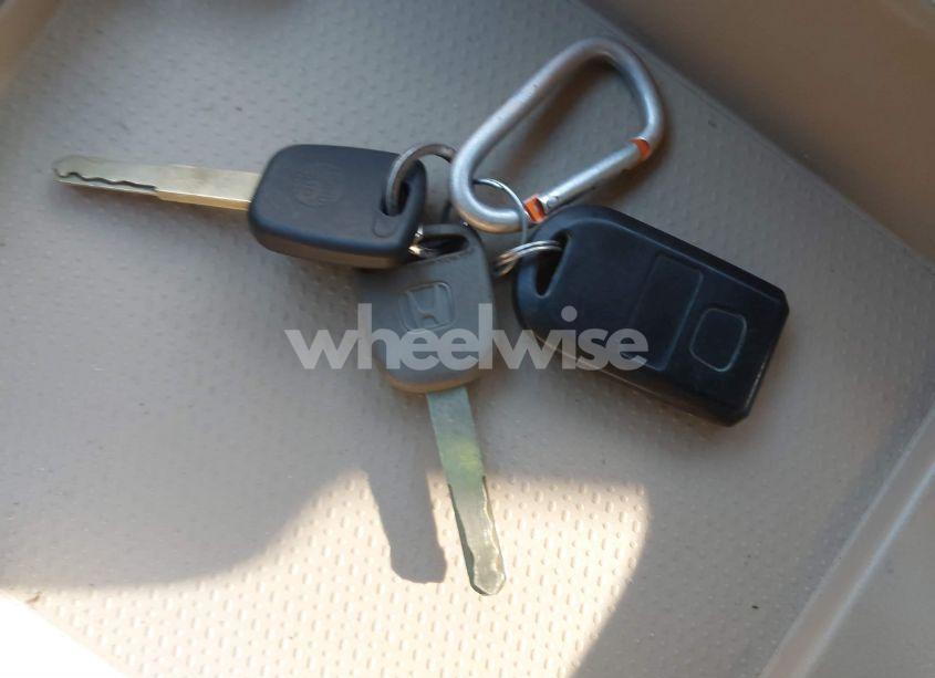 Photo 11 of 2005 Honda Odyssey EX-L (VIN 5FNRL38695B041275)