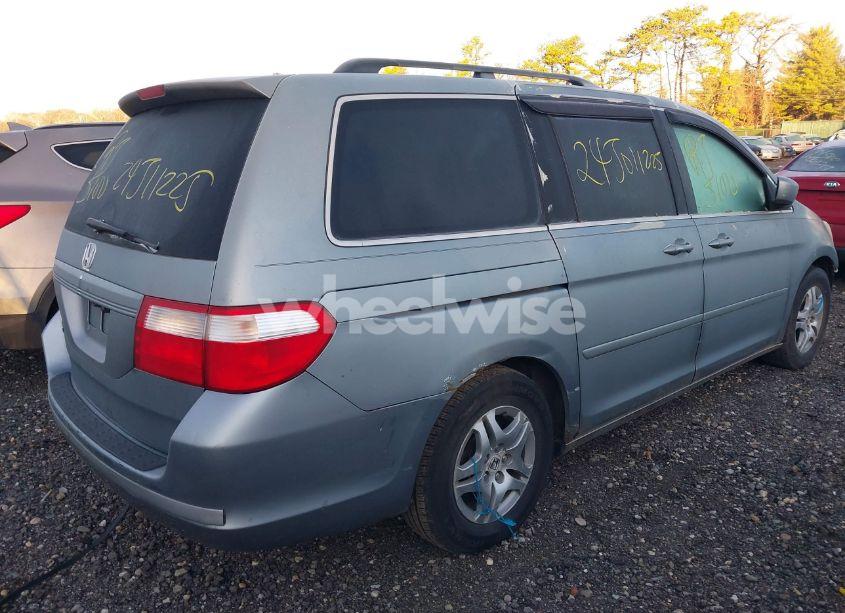 Photo 4 of 2006 Honda Odyssey EX-L (VIN 5FNRL38696B012926)