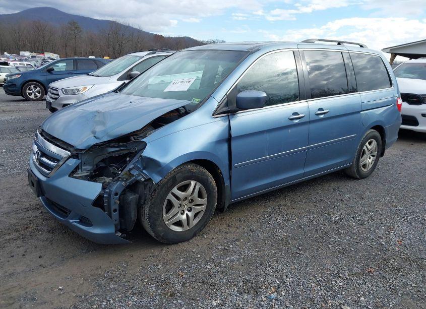 Photo 2 of 2006 Honda Odyssey EX-L (VIN 5FNRL38696B031072)