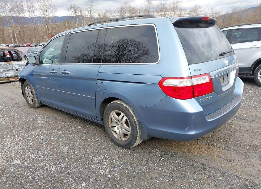 Photo 3 of 2006 Honda Odyssey EX-L (VIN 5FNRL38696B031072)