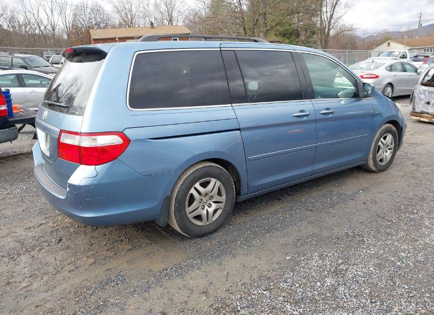 Photo 4 of 2006 Honda Odyssey EX-L (VIN 5FNRL38696B031072)