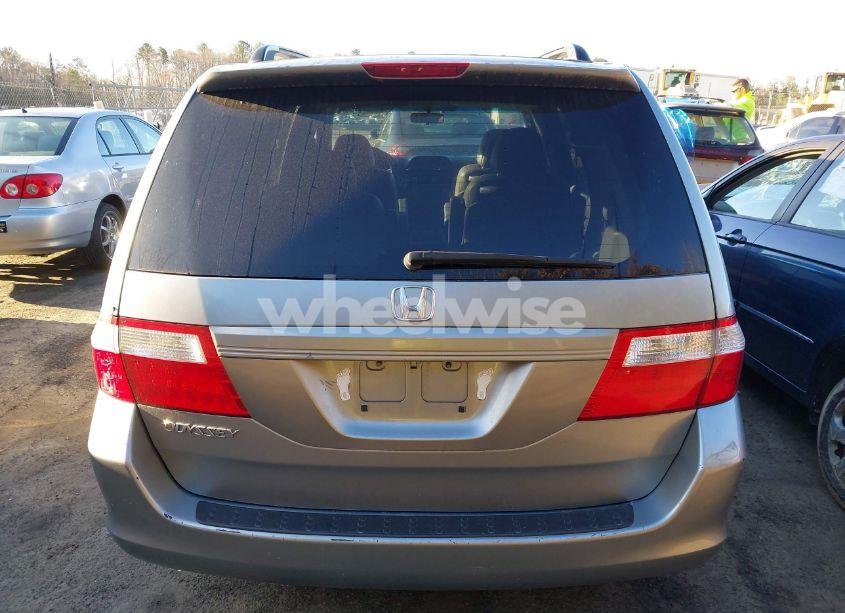 Photo 16 of 2006 Honda Odyssey EX-L (VIN 5FNRL38696B103243)