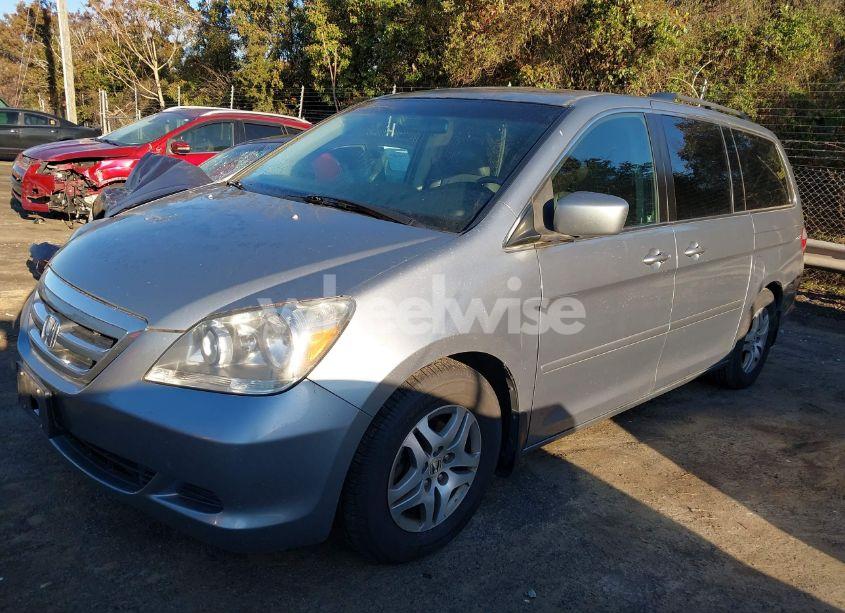 Photo 2 of 2006 Honda Odyssey EX-L (VIN 5FNRL38696B103243)