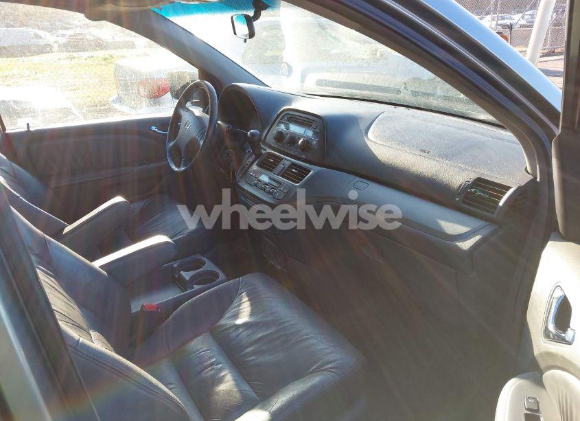 Photo 5 of 2006 Honda Odyssey EX-L (VIN 5FNRL38696B103243)