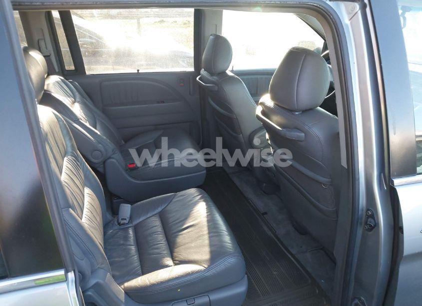 Photo 8 of 2006 Honda Odyssey EX-L (VIN 5FNRL38696B103243)