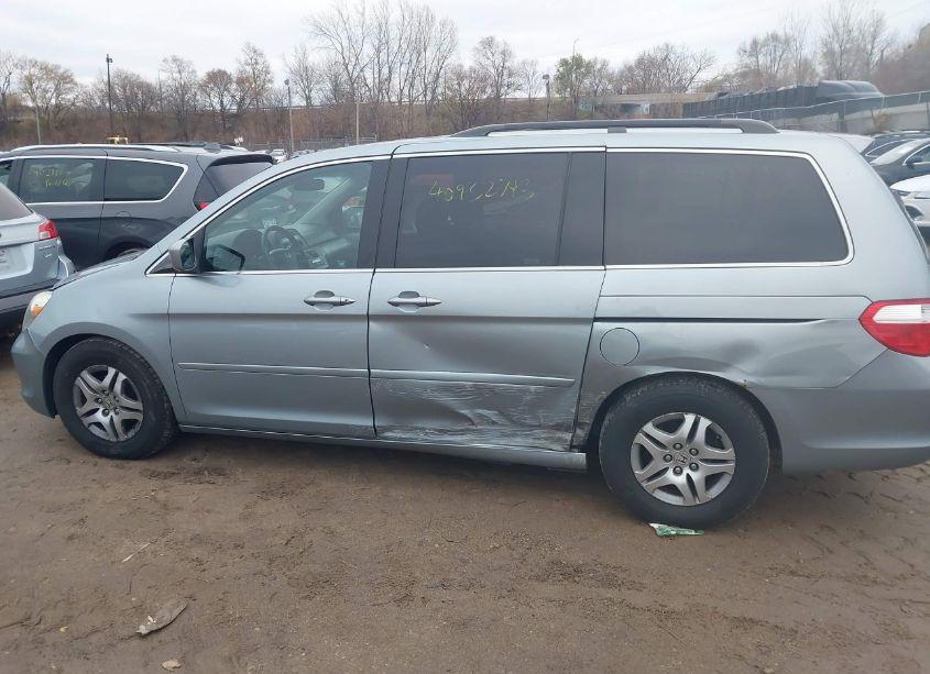 Photo 6 of 2007 Honda Odyssey EX-L (VIN 5FNRL38697B047578)