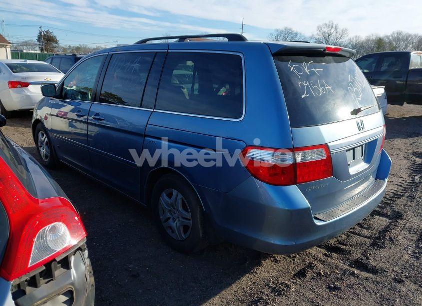 Photo 3 of 2007 Honda Odyssey EX-L (VIN 5FNRL38697B055745)