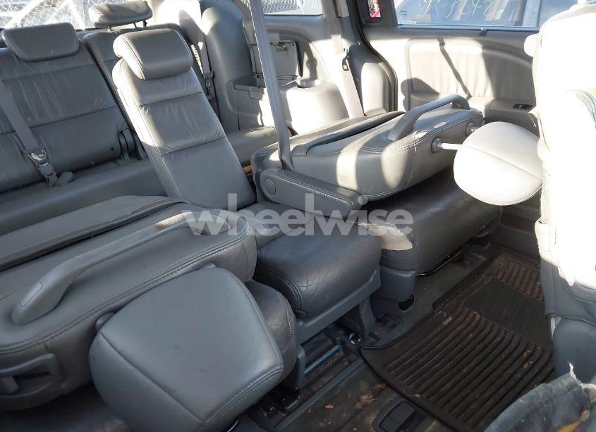 Photo 8 of 2007 Honda Odyssey EX-L (VIN 5FNRL38697B055745)