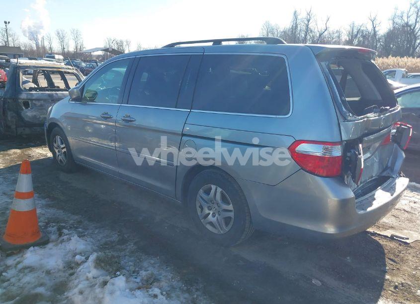 Photo 3 of 2007 Honda Odyssey EX-L (VIN 5FNRL38697B121999)