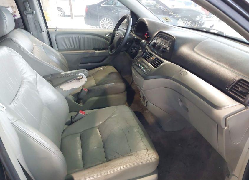 Photo 5 of 2005 Honda Odyssey EX-L (VIN 5FNRL386X5B424352)