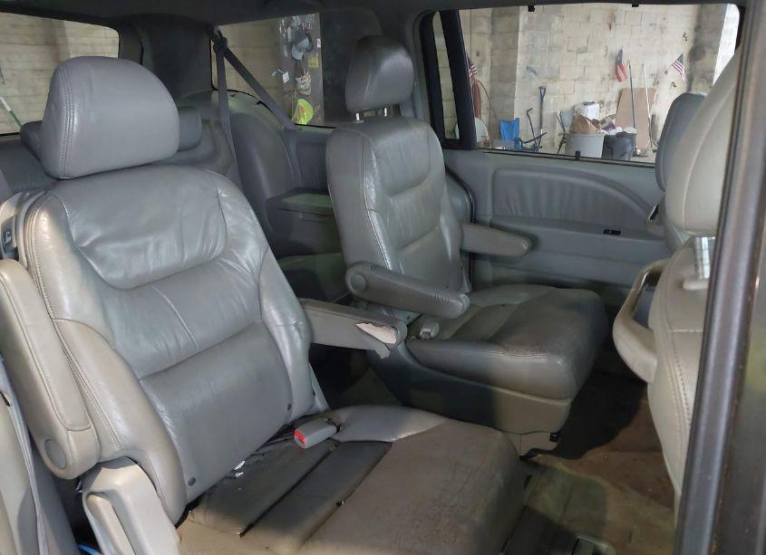 Photo 8 of 2005 Honda Odyssey EX-L (VIN 5FNRL386X5B424352)