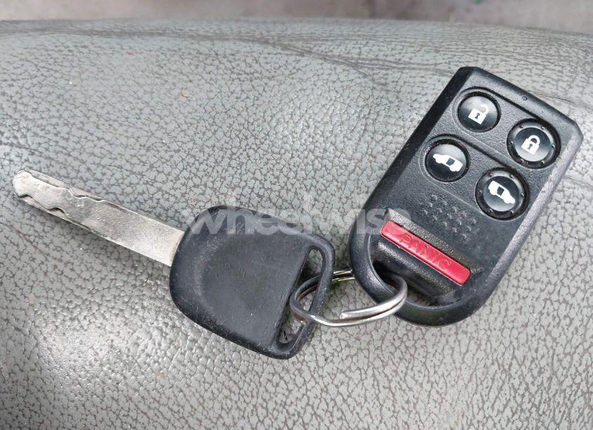 Photo 11 of 2006 Honda Odyssey EX-L (VIN 5FNRL386X6B081804)