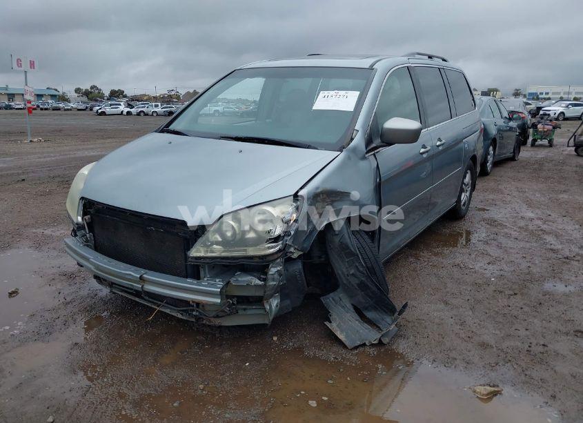 Photo 2 of 2006 Honda Odyssey EX-L (VIN 5FNRL386X6B081804)