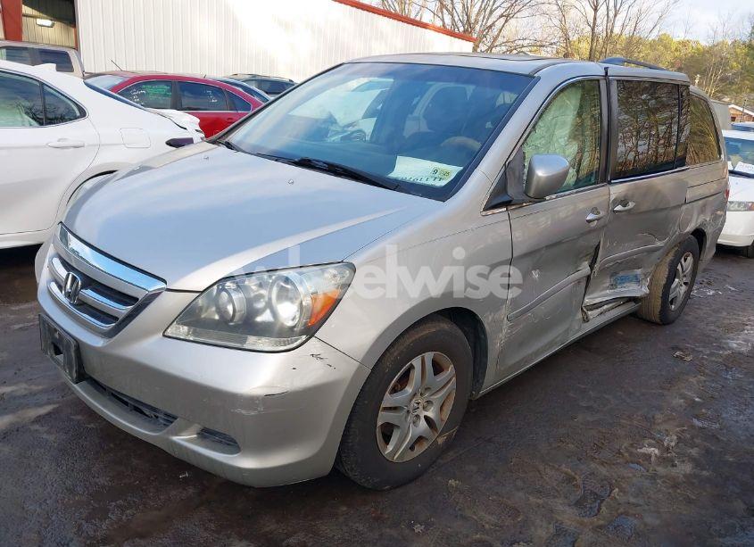 Photo 2 of 2006 Honda Odyssey EX-L (VIN 5FNRL386X6B446496)