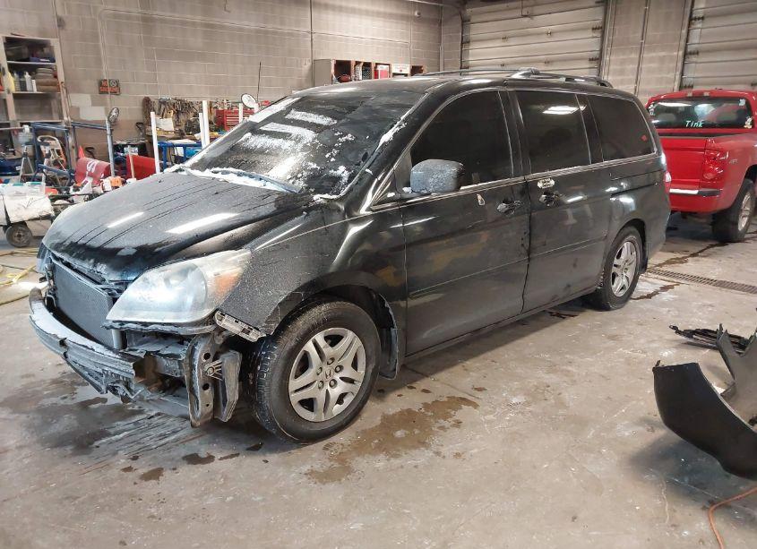 Photo 2 of 2007 Honda Odyssey EX-L (VIN 5FNRL386X7B067080)