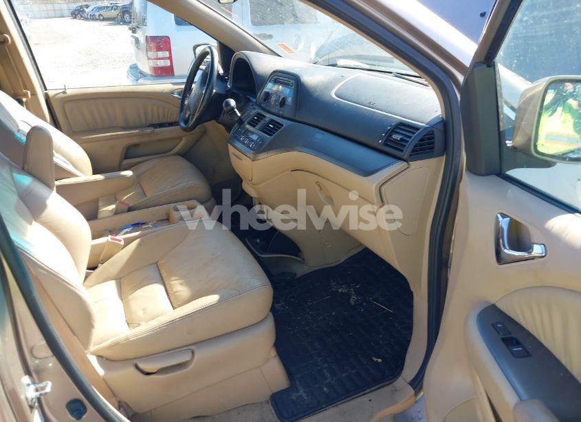 Photo 5 of 2007 Honda Odyssey EX-L (VIN 5FNRL386X7B115564)