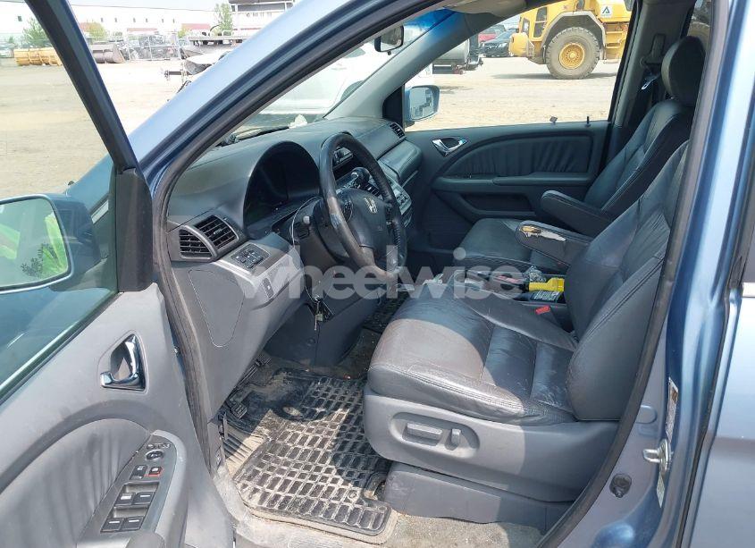 Photo 5 of 2007 Honda Odyssey EX-L (VIN 5FNRL386X7B125401)