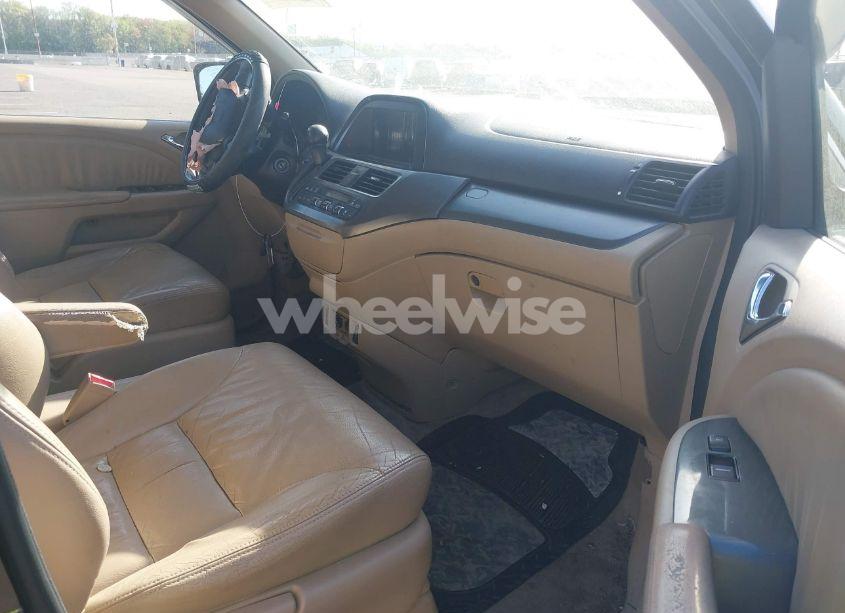 Photo 5 of 2007 Honda Odyssey EX-L (VIN 5FNRL386X7B128430)