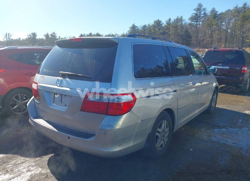 Photo 4 of 2007 Honda Odyssey EX-L (VIN 5FNRL386X7B423835)