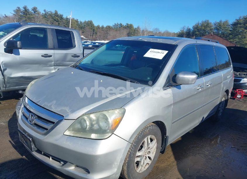 Photo 6 of 2007 Honda Odyssey EX-L (VIN 5FNRL386X7B423835)