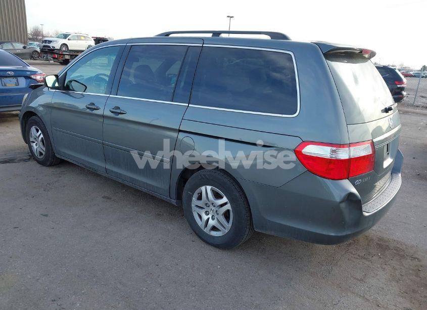 Photo 3 of 2007 Honda Odyssey EX-L (VIN 5FNRL386X7B448752)