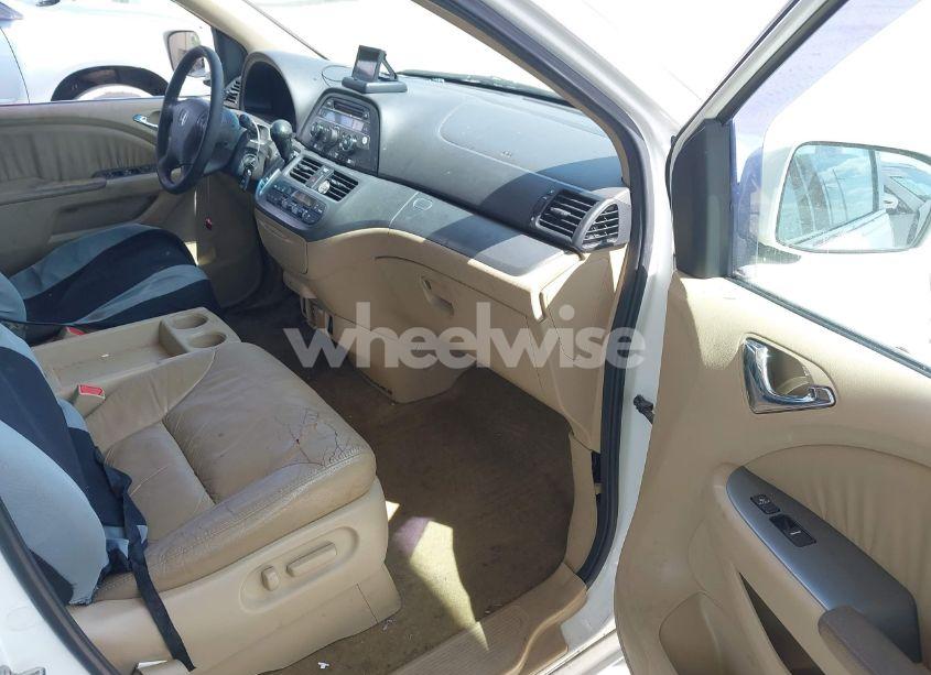 Photo 5 of 2009 Honda Odyssey EX-L (VIN 5FNRL386X9B056552)