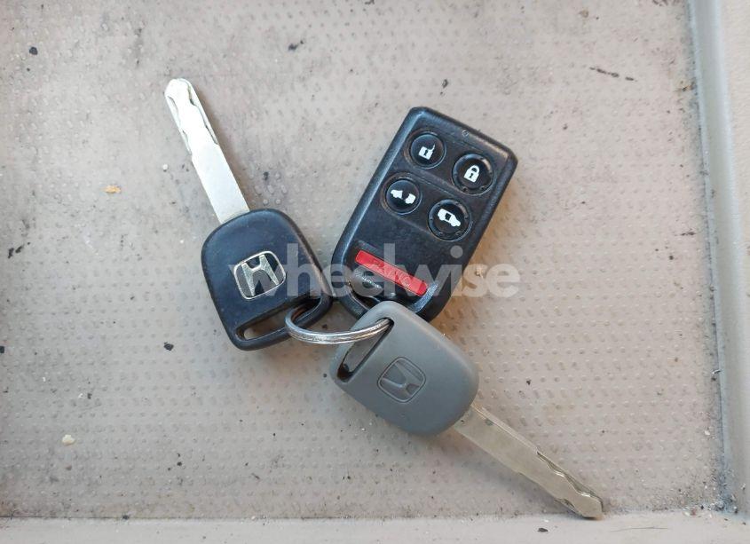 Photo 11 of 2005 Honda Odyssey EX-L (VIN 5FNRL38705B049029)