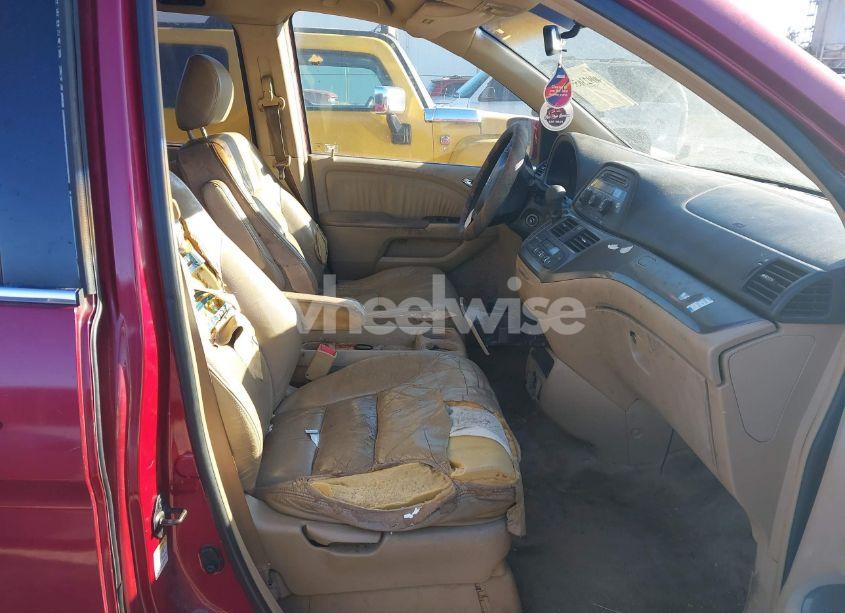 Photo 5 of 2005 Honda Odyssey EX-L (VIN 5FNRL38705B063531)