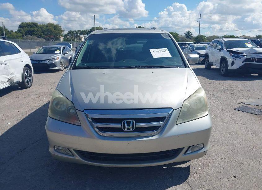 Photo 12 of 2005 Honda Odyssey EX-L (VIN 5FNRL38705B101095)