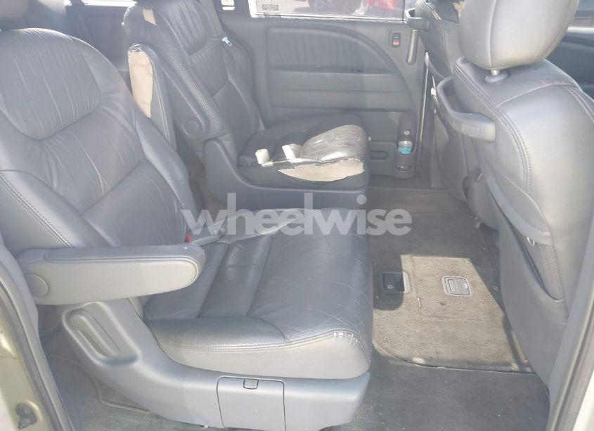 Photo 8 of 2005 Honda Odyssey EX-L (VIN 5FNRL38705B101095)