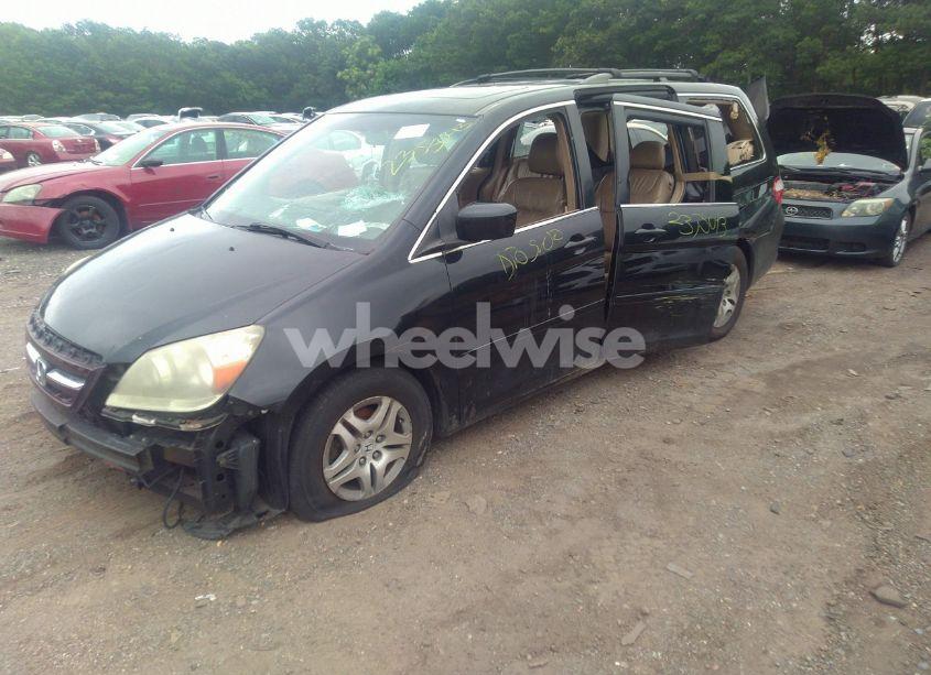 Photo 2 of 2006 Honda Odyssey EX-L (VIN 5FNRL38706B006697)