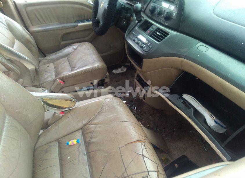 Photo 5 of 2006 Honda Odyssey EX-L (VIN 5FNRL38706B006697)