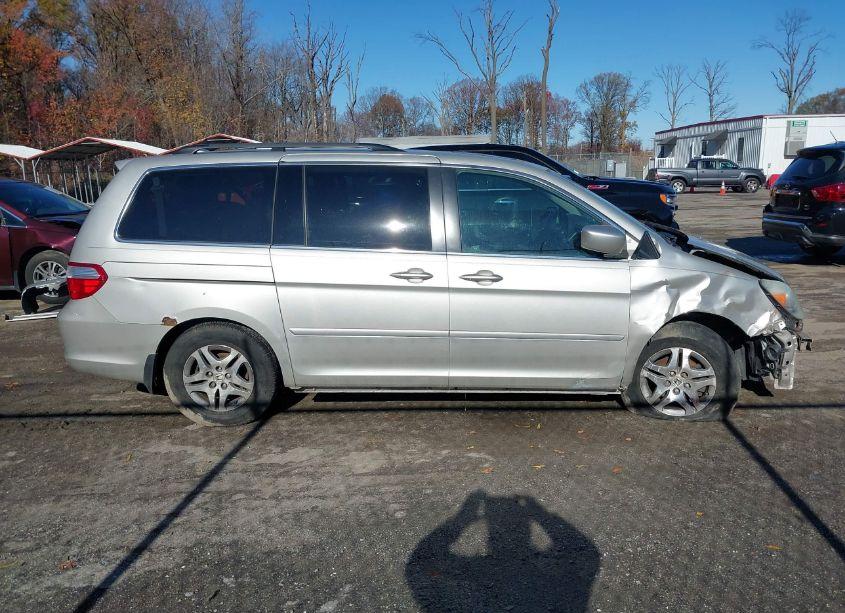Photo 13 of 2006 Honda Odyssey EX-L (VIN 5FNRL38706B032409)