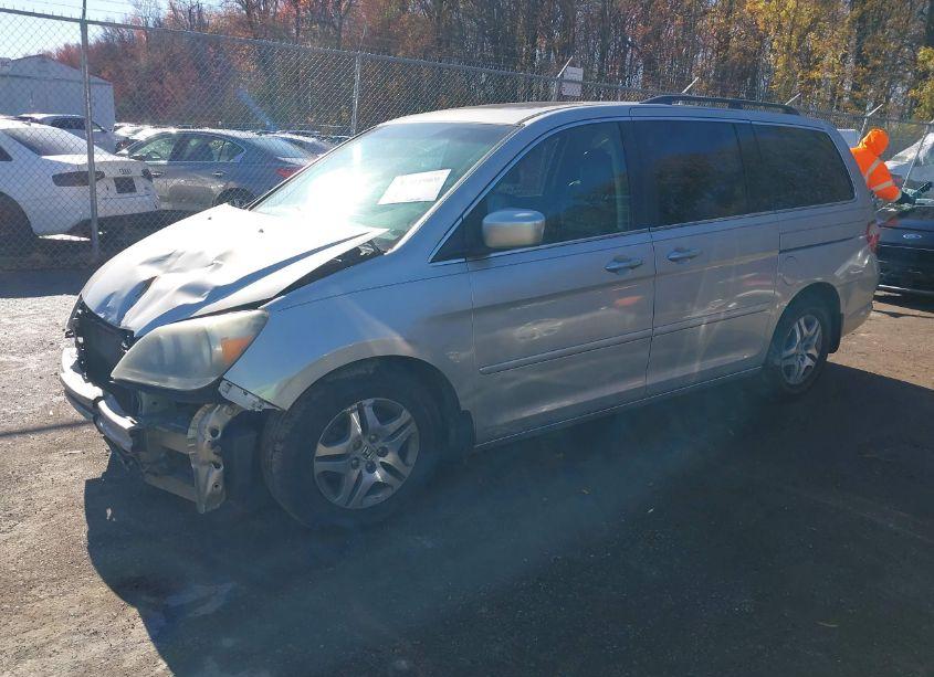 Photo 2 of 2006 Honda Odyssey EX-L (VIN 5FNRL38706B032409)
