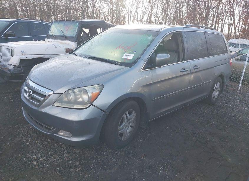 Photo 2 of 2006 Honda Odyssey EX-L (VIN 5FNRL38706B066995)