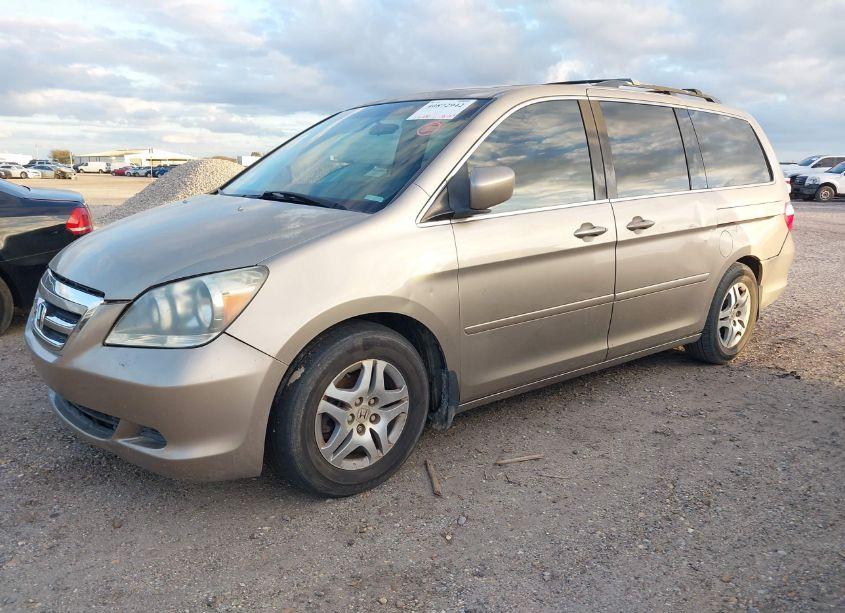 Photo 2 of 2006 Honda Odyssey EX-L (VIN 5FNRL38706B091086)