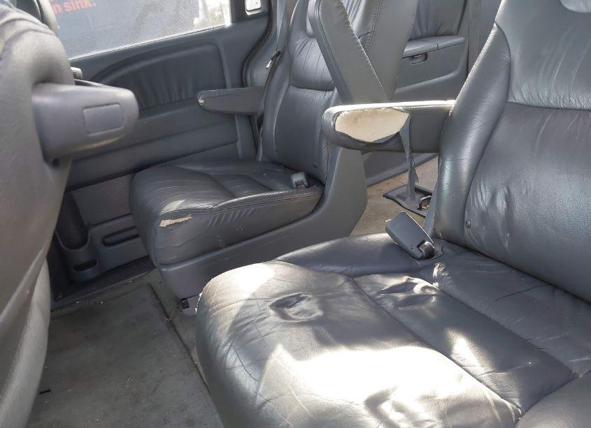 Photo 8 of 2006 Honda Odyssey EX-L (VIN 5FNRL38706B117153)