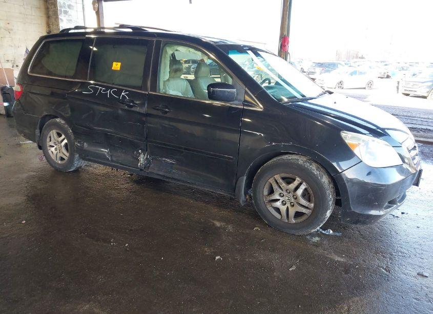 2006 Honda Odyssey EX-L (VIN 5FNRL38706B446046) main photo