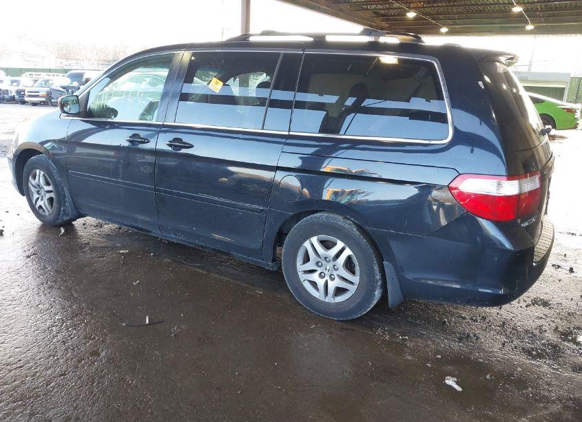 Photo 3 of 2006 Honda Odyssey EX-L (VIN 5FNRL38706B446046)